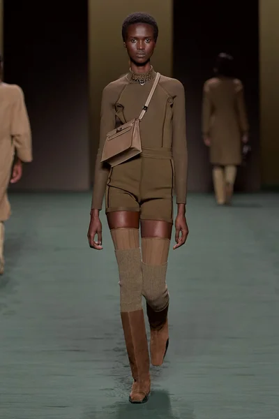 Look 45